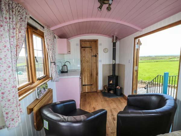 Llety'R Bugail Villa Holyhead Bagian luar foto