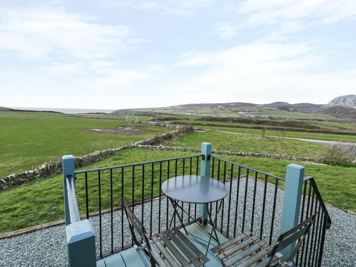 Llety'R Bugail Villa Holyhead Bagian luar foto